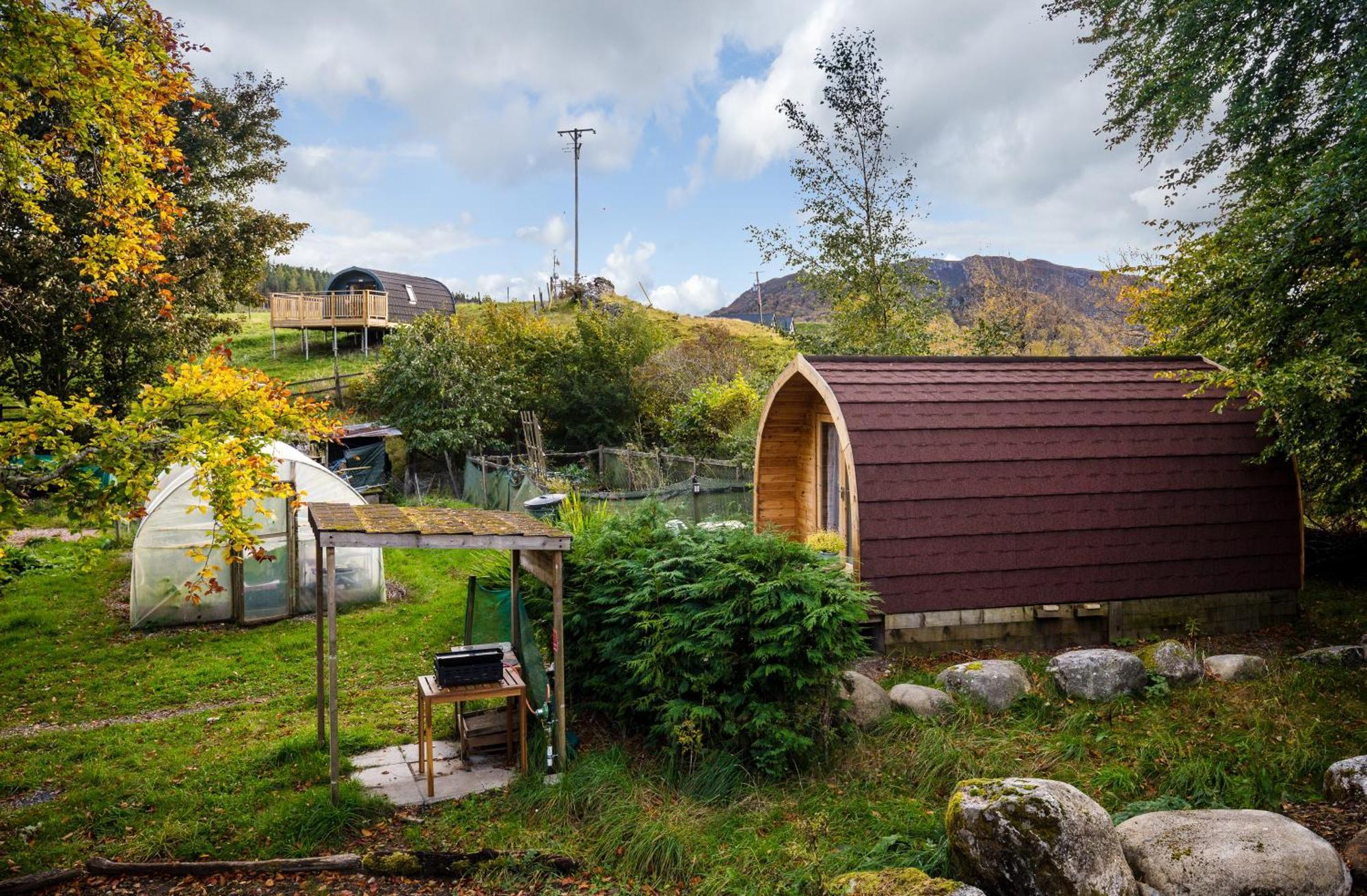 Glentruim Homestay B&B And Glamping Pods 뉴턴모어 외부 사진